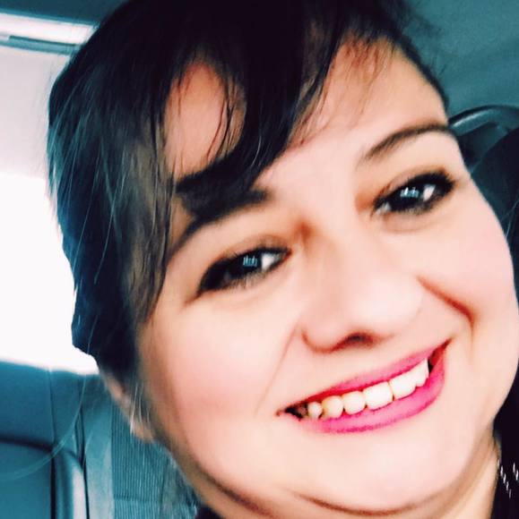 Meet your Posher, Cecilia - Picture 1 of 1